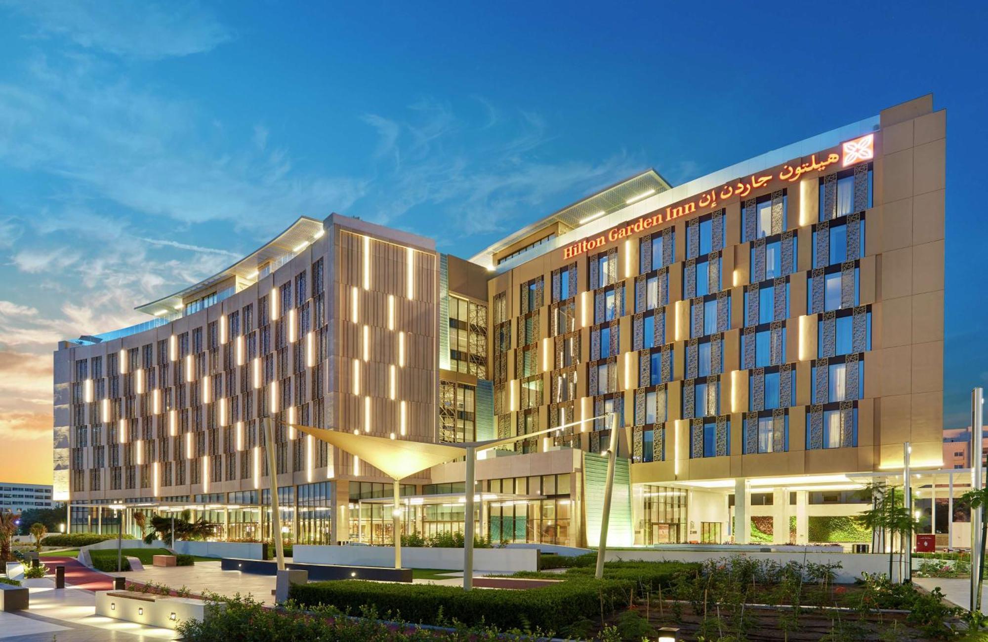 Hilton Garden Inn Muscat Al Khuwair Exterior foto